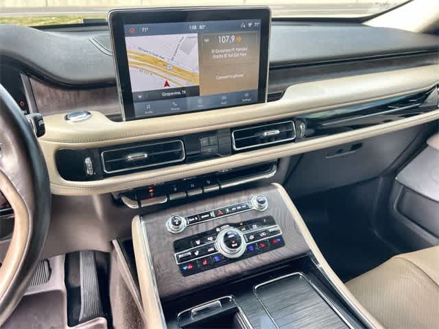 Thumbnail: 2020 Lincoln Aviator - 18