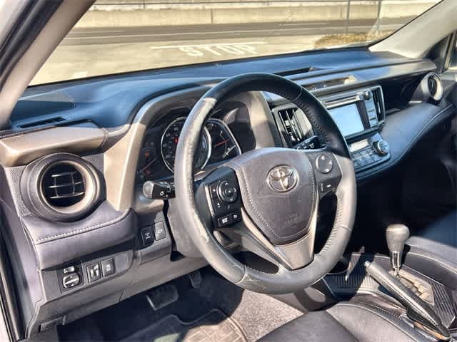 Thumbnail: 2013 Toyota RAV4 - 15