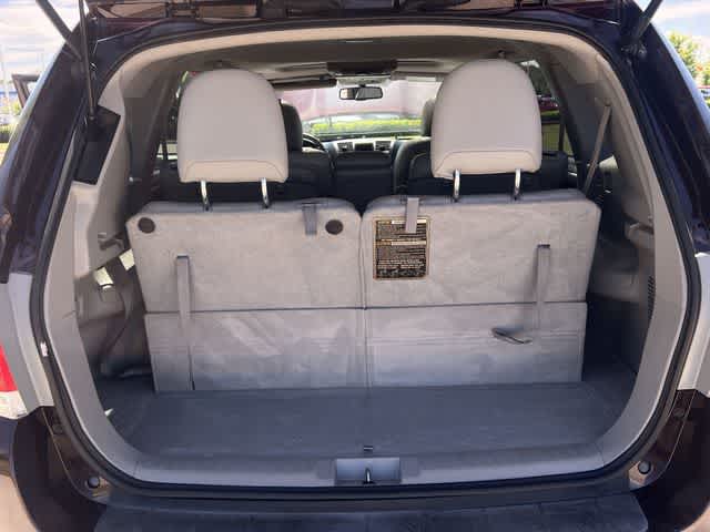 Thumbnail: 2013 Toyota Highlander - 20