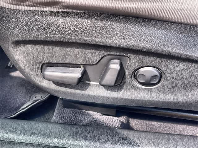 Thumbnail: 2016 Hyundai Sonata - 30