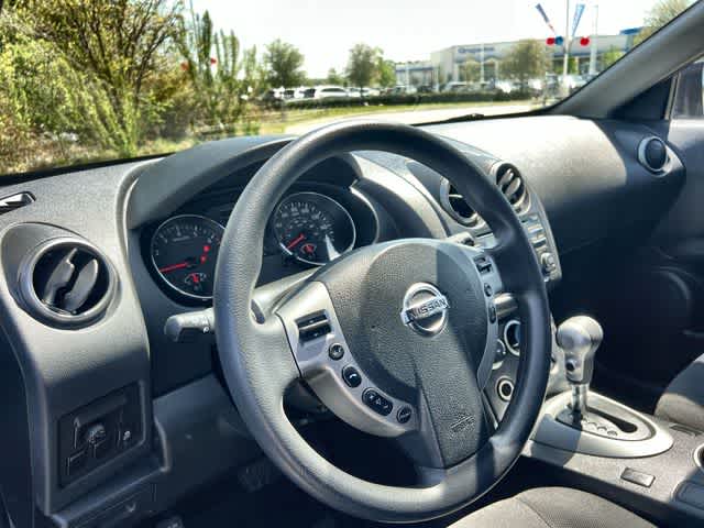 Thumbnail: 2015 Nissan Rogue - 15