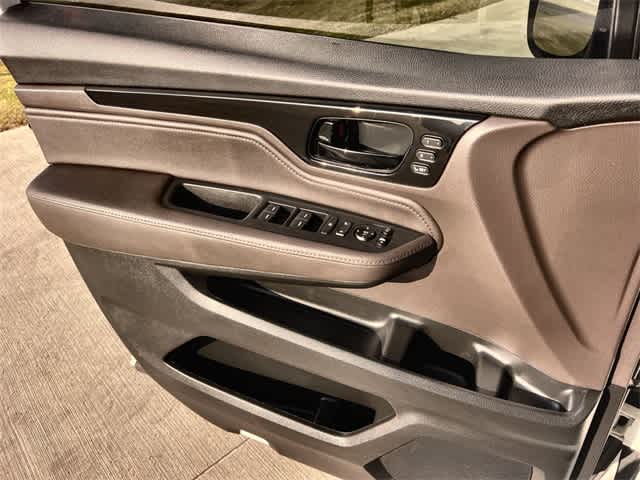 Thumbnail: 2019 Honda Odyssey - 30