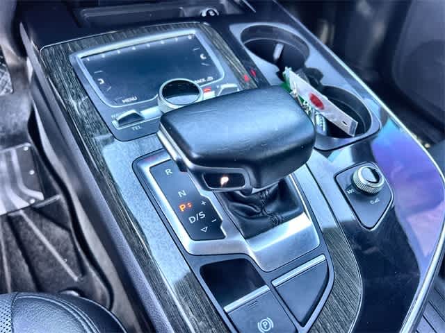 Thumbnail: 2017 Audi Q7 - 16