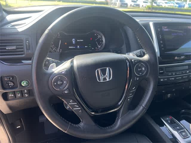 Thumbnail: 2017 Honda Pilot - 17