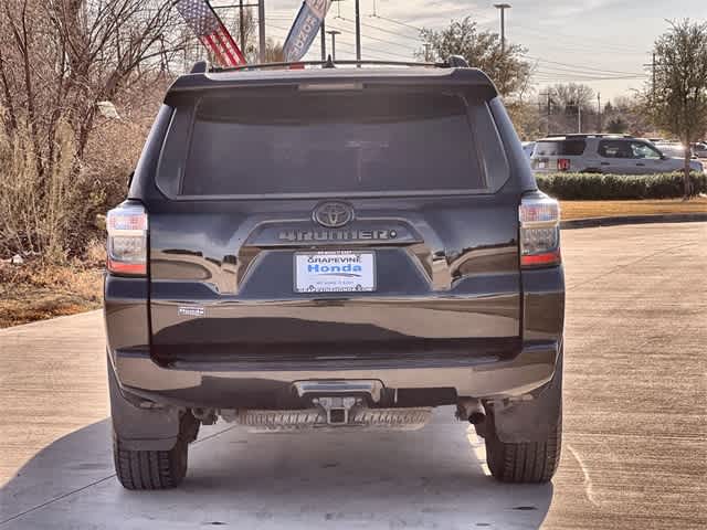 Thumbnail: 2015 Toyota 4Runner - 6