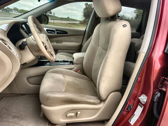 Thumbnail: 2013 Nissan Pathfinder - 11