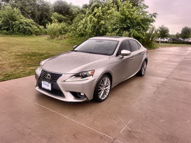 Thumbnail: 2015 Lexus IS - 2