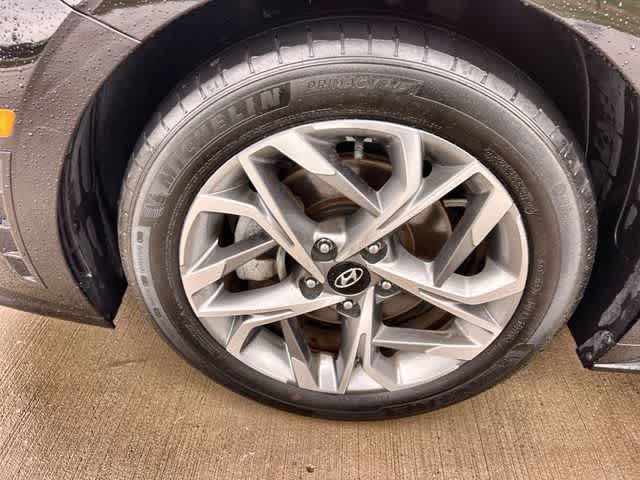 Thumbnail: 2022 Hyundai Sonata - 9