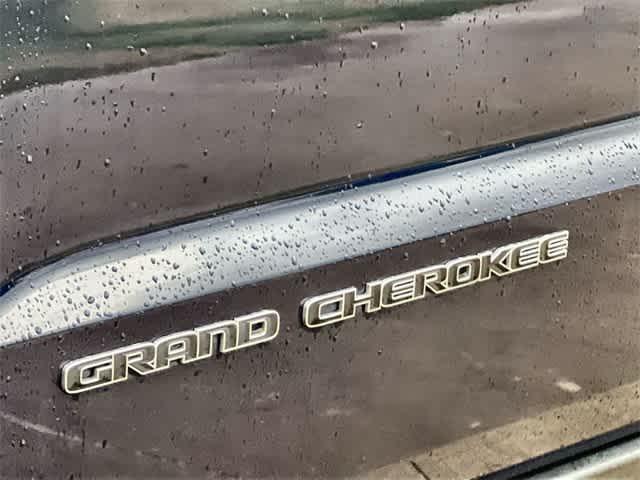 Thumbnail: 2018 Jeep Grand Cherokee - 8