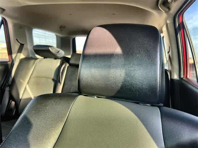 Thumbnail: 2016 Toyota 4Runner - 25