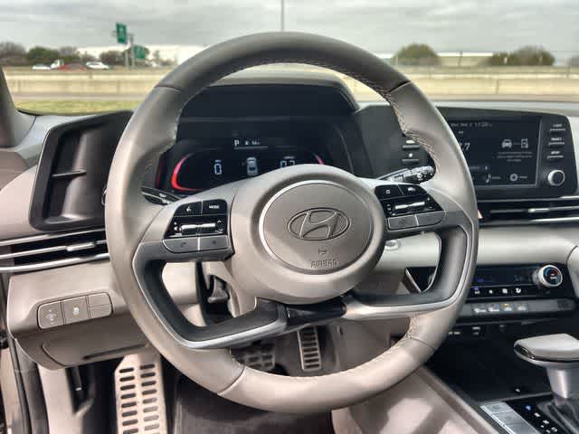 Thumbnail: 2025 Hyundai Elantra - 17