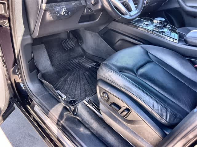 Thumbnail: 2017 Audi Q7 - 3