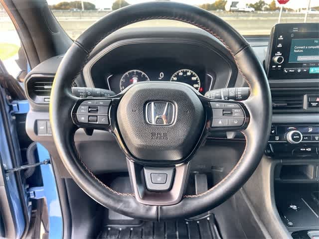 Thumbnail: 2023 Honda Pilot - 17