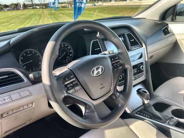 Thumbnail: 2015 Hyundai Sonata - 15