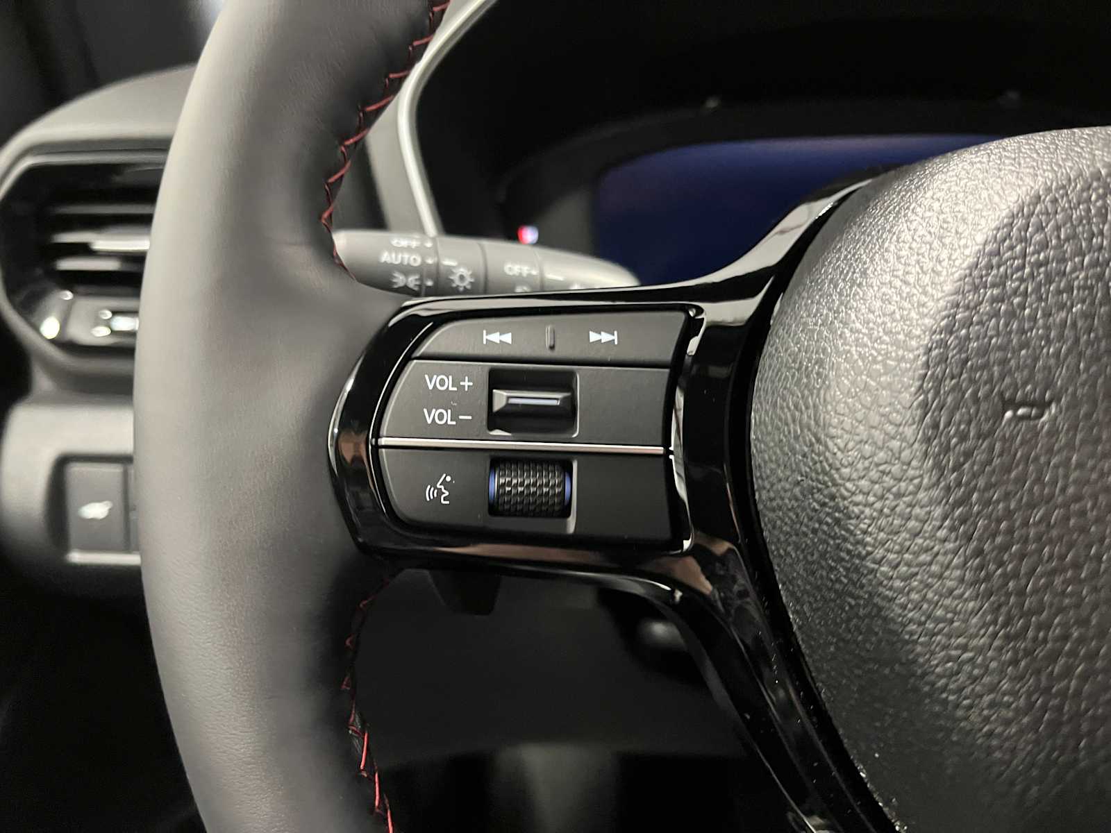 Thumbnail: 2025 Honda Pilot - 16