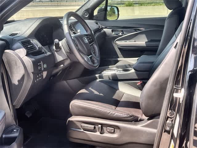 2024 Honda Ridgeline Black Edition photo 3