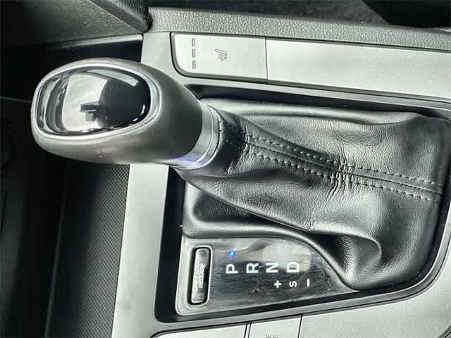 Thumbnail: 2019 Hyundai Elantra - 16