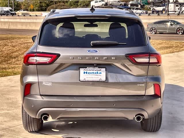 Thumbnail: 2025 Ford Escape - 6