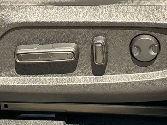 Thumbnail: 2023 Honda Pilot - 31