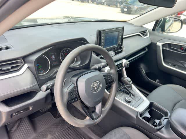 Thumbnail: 2021 Toyota RAV4 - 15