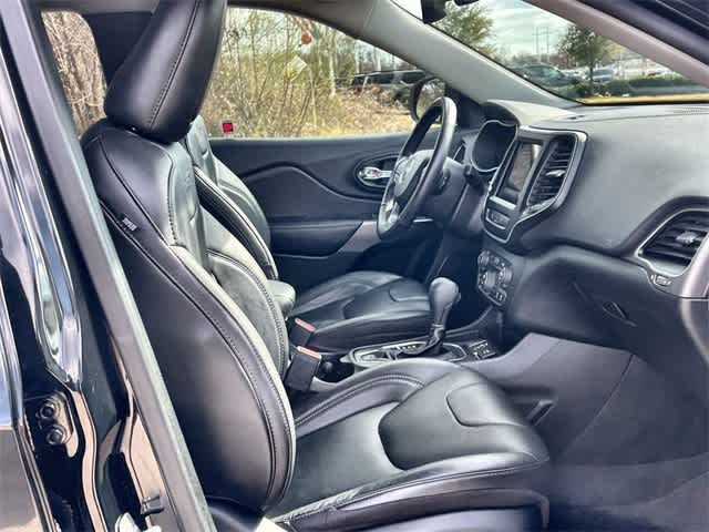 Thumbnail: 2021 Jeep Cherokee - 12