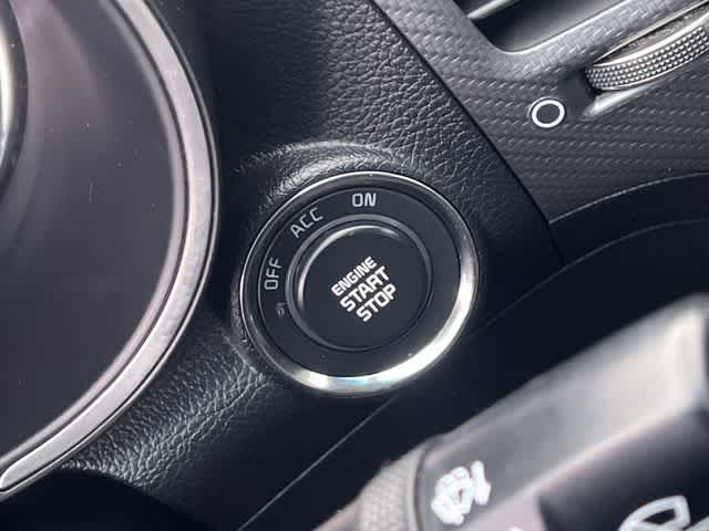 Thumbnail: 2017 Kia Forte - 28