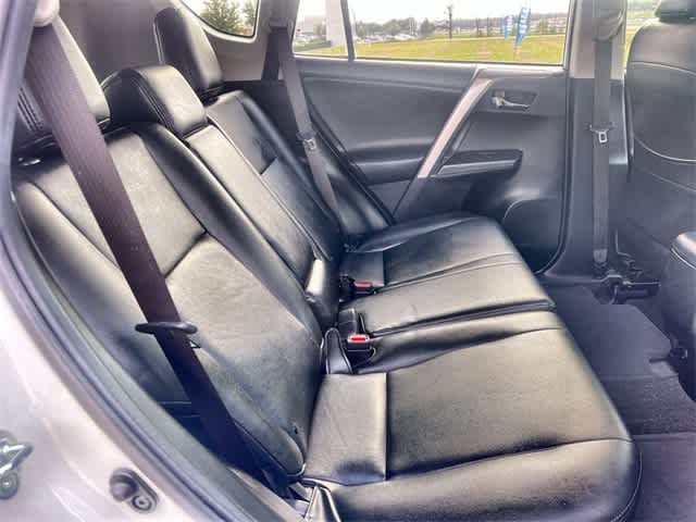 Thumbnail: 2018 Toyota RAV4 - 14