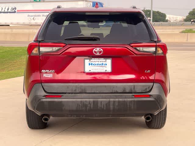 Thumbnail: 2021 Toyota RAV4 - 6