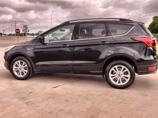 Thumbnail: 2019 Ford Escape - 4