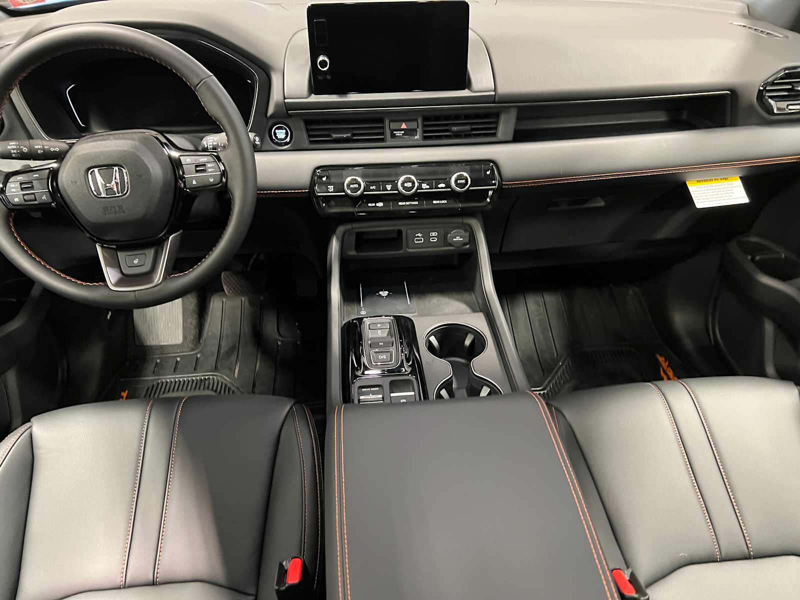 Thumbnail: 2025 Honda Pilot - 15