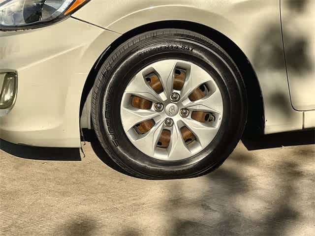 Thumbnail: 2016 Hyundai Accent - 9