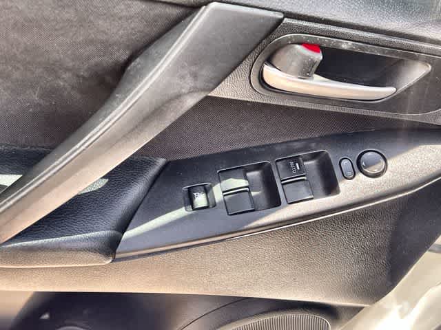 Thumbnail: 2013 Mazda Mazda3 - 28