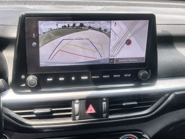 Thumbnail: 2022 Kia Forte - 26