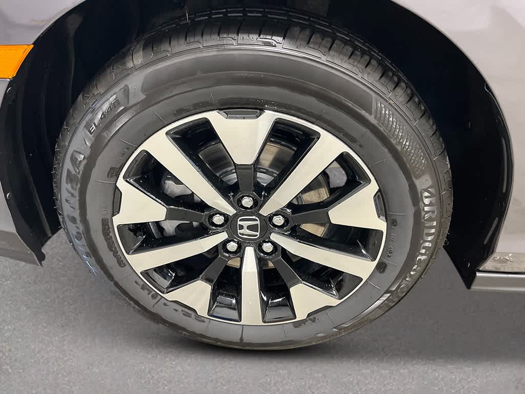 Thumbnail: 2026 Honda Odyssey - 10