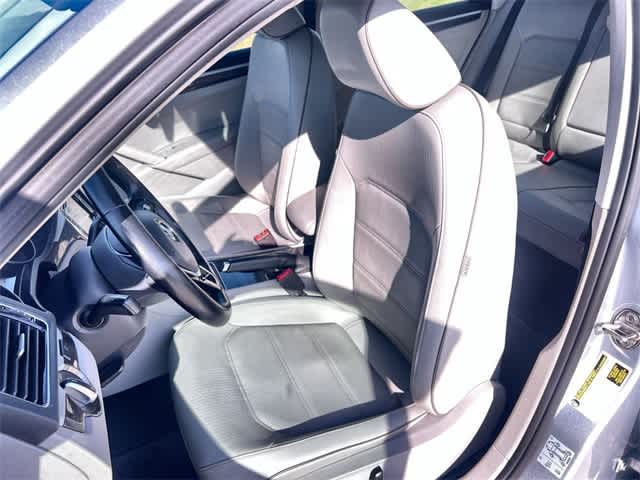 Thumbnail: 2018 Volkswagen Passat - 11