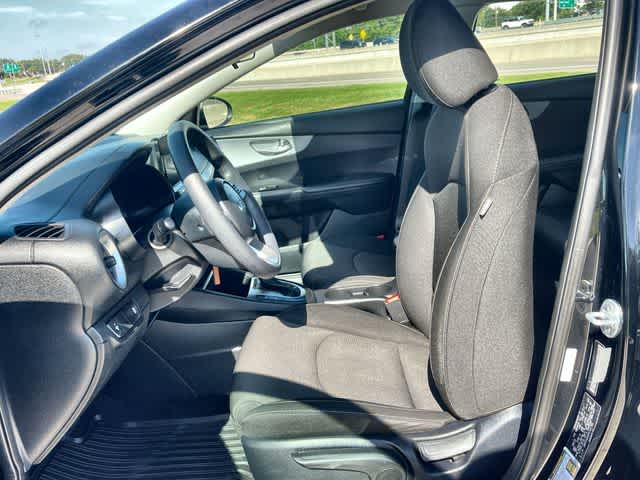 Thumbnail: 2023 Kia Forte - 11