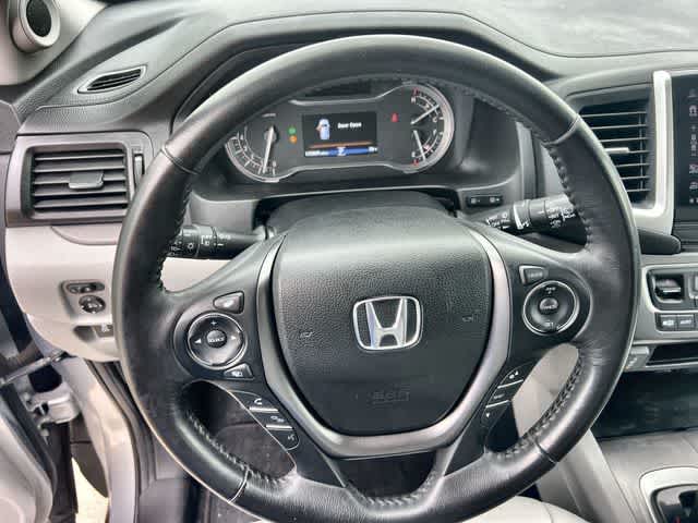 Thumbnail: 2018 Honda Pilot - 17