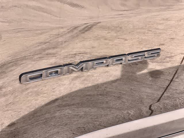 Thumbnail: 2022 Jeep Compass - 8