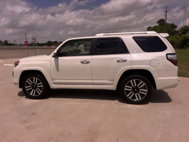 Thumbnail: 2015 Toyota 4Runner - 4