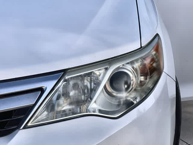 Thumbnail: 2012 Toyota Camry - 24