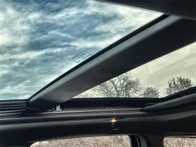 Thumbnail: 2019 Jeep Grand Cherokee - 32