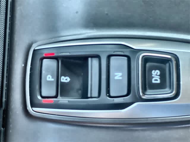 Thumbnail: 2022 Honda Pilot - 16
