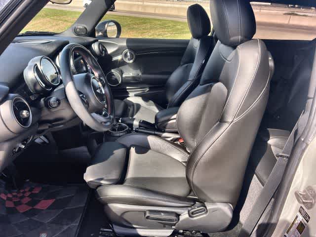 Thumbnail: 2015 MINI Cooper Hardtop - 11