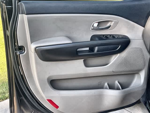 Thumbnail: 2019 Kia Sedona - 30