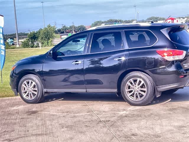 Thumbnail: 2015 Nissan Pathfinder - 4