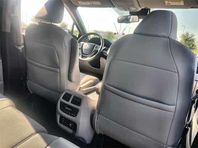 Thumbnail: 2017 Honda Pilot - 13