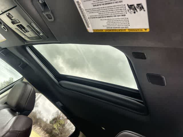 Thumbnail: 2024 Toyota Sienna - 32