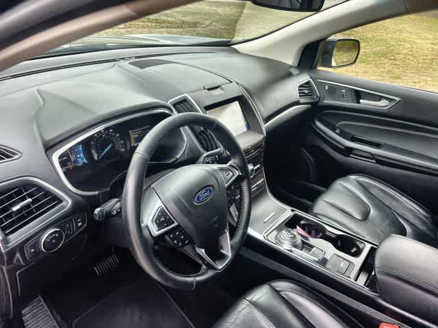 Thumbnail: 2019 Ford Edge - 15