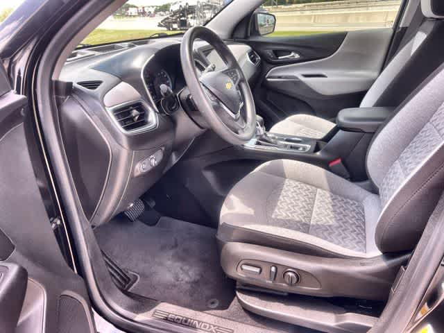 Thumbnail: 2022 Chevrolet Equinox - 3