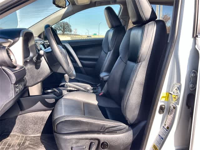 Thumbnail: 2013 Toyota RAV4 - 11